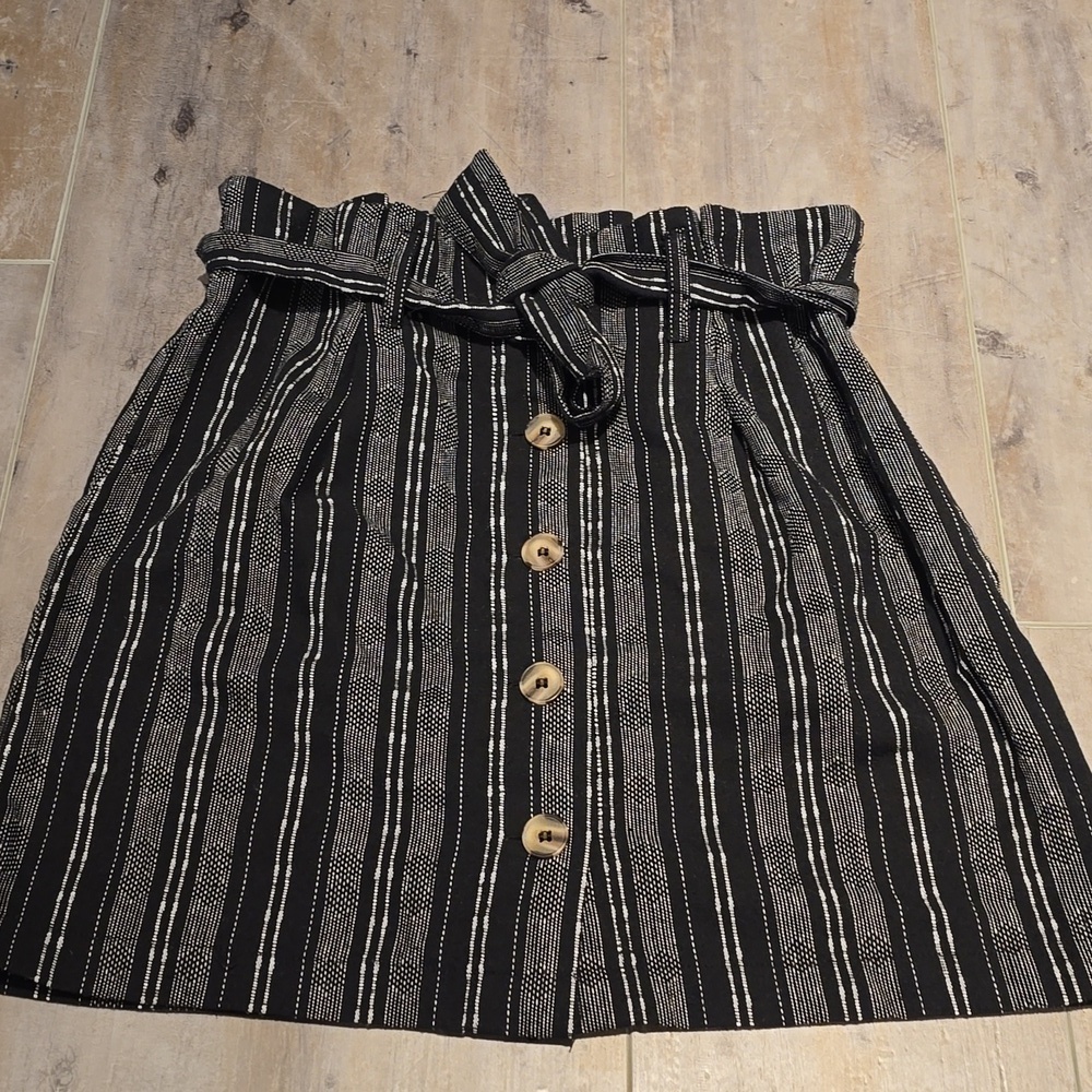 Olia Black And White Button Up Skirt